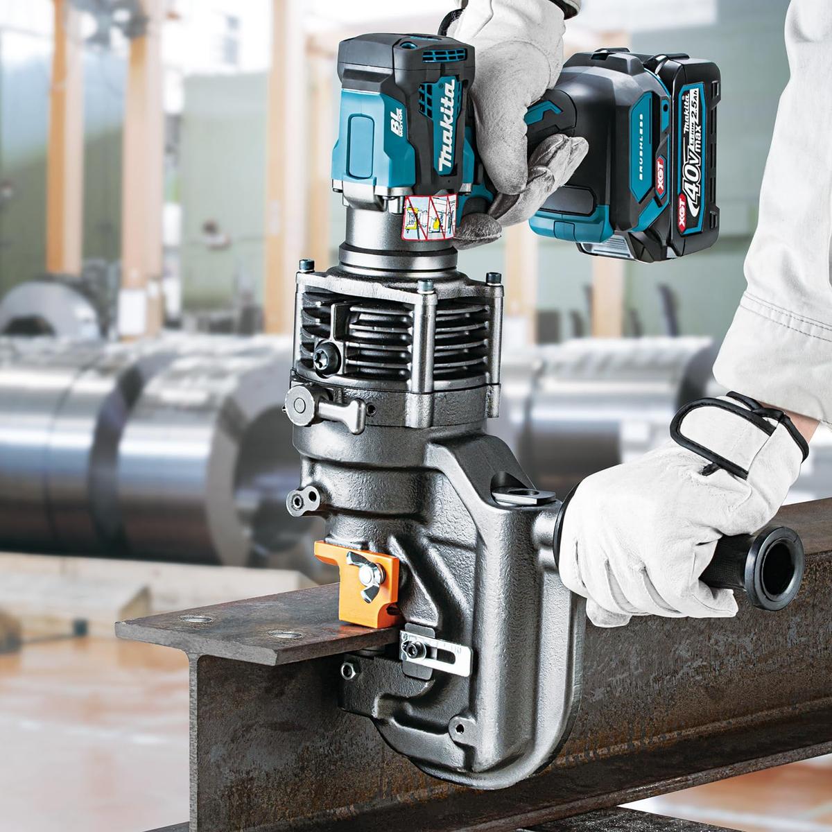 MAKITA DZIURKARKA AKUMULATOROWA 40Vmax XGT