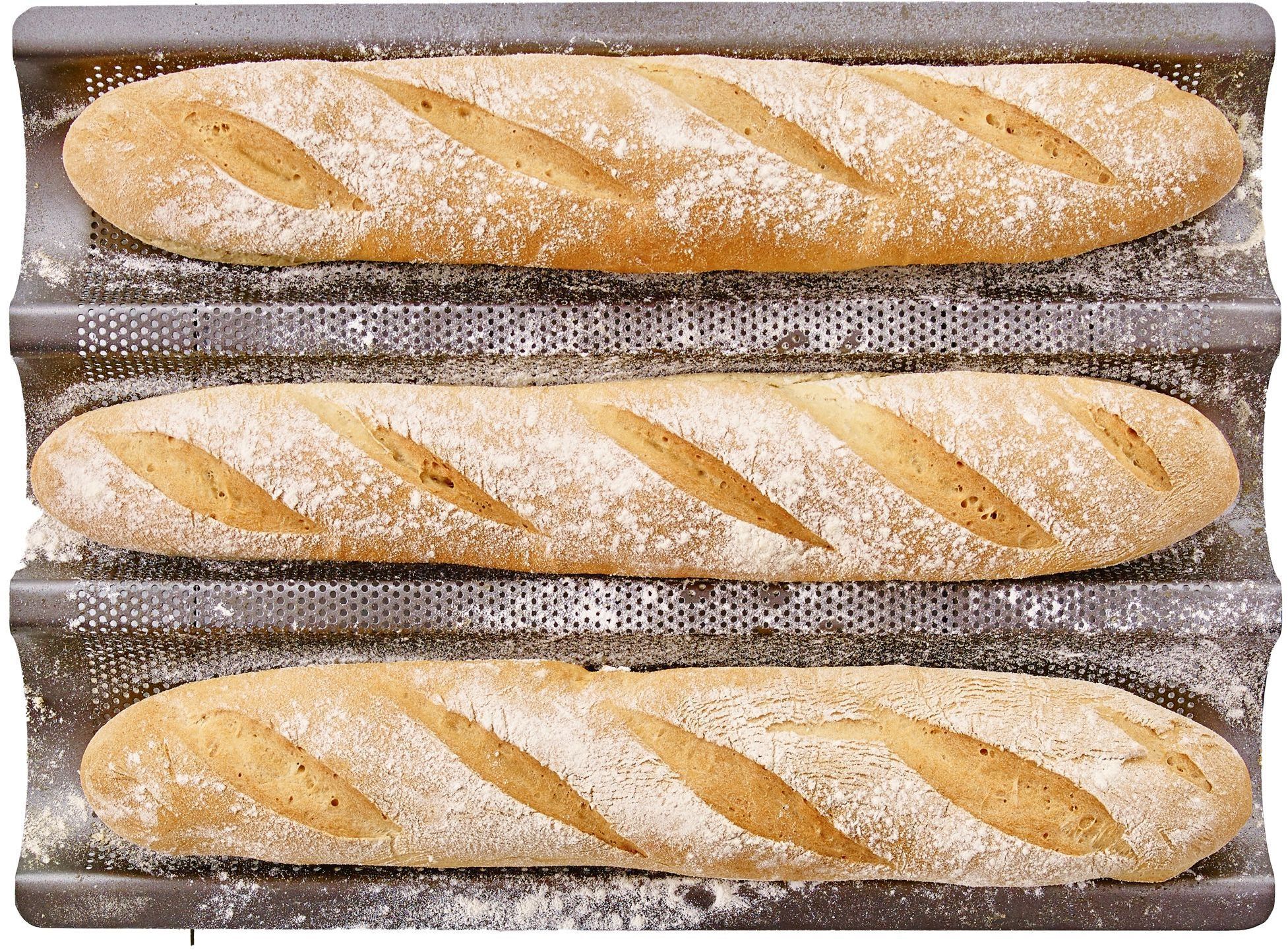 Plaque de cuisson perforée - BIRKMANN - EASY BAKING - Acier carbone - Anti adhésif - Pour 3 baguettes - 39,5 x 29,5 x 4,5 cm